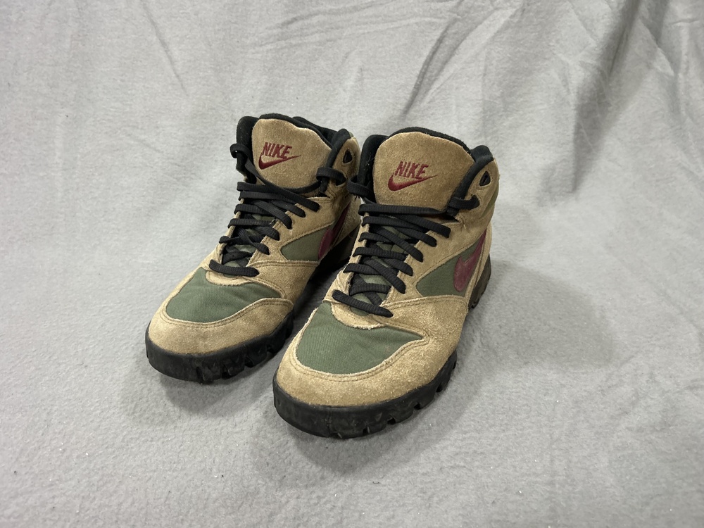 Vintage Nike Caldera Hiking Shoes Womens Size 9.5 Brown Green Boots Trail Hiking